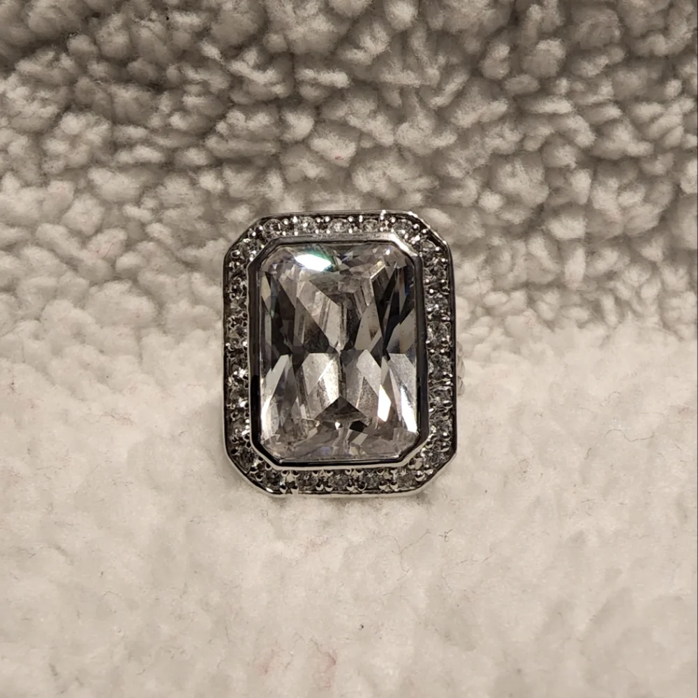 Rectangular Cocktail ring - Picture 1 of 5
